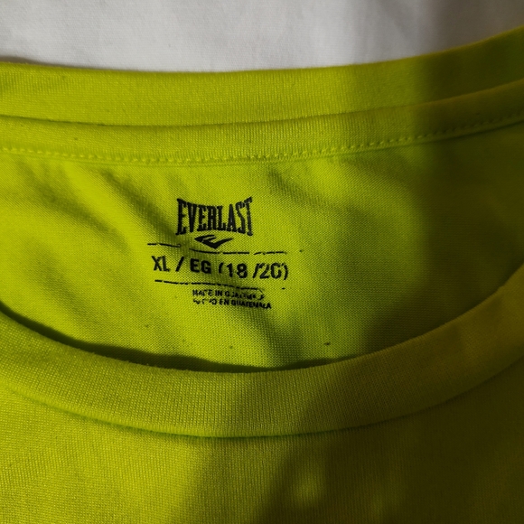 Boys Short Outfit - Picture 4 of 5